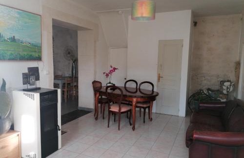 Guerigny House | Maison sansonnette