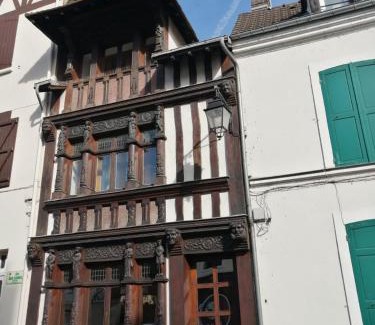 Vernon House | Maison sculptée