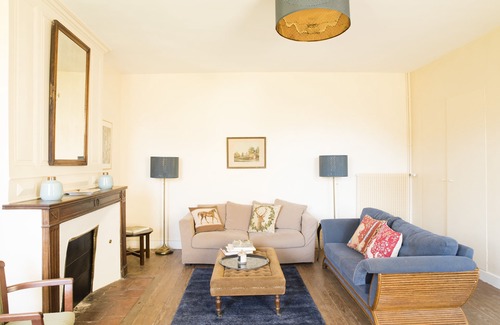 Commarin House | Maison Seguin du Château de Commarin