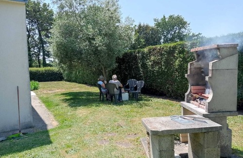 Sainte-Helene House | Maison Située sur la Côte Morbihannaise