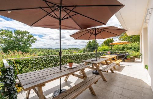 Blois House | Maison SPA 8Chambres Jardin Terrasse Parking