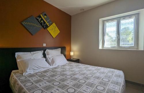Neuvy-Saint-Sepulchre House | Maison spacieuse et contemporaine avec parking, vélos et baby-foot en Berry - FR-1-591-649