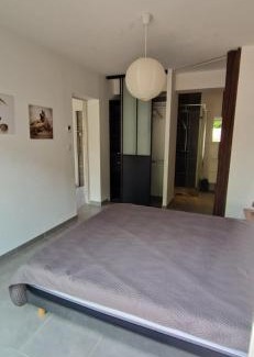 Quartier des Boucholeurs Apartment | Maison spacieuse avec piscine proche de la plage