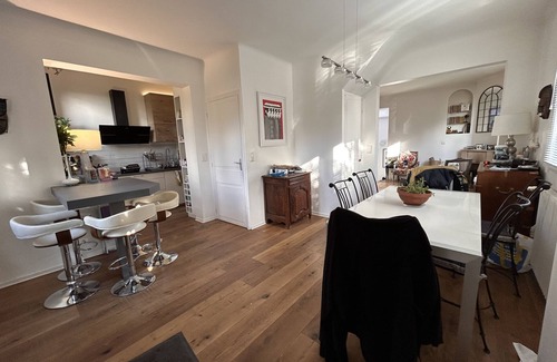 Sevres House | Maison Spacieuse à Sèvres de 200m2 Avec 3 Chambres, un Beau Jardin