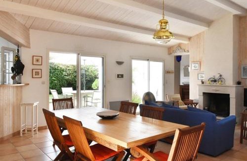 Les Portes-en-Re House | Maison spacieuse avec jardin, cheminée, internet et lits faits à l'arrivée - Les Portes-en-Ré - FR-1-434-10