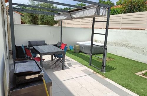 Perpignan Villa | Maison spacieuse avec spa gonflable