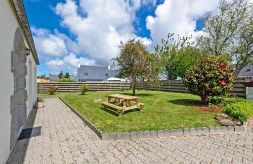 Lannilis House | Maison spacieuse avec spa , sauna au pays des Abers ,10 min des plages Bretagne