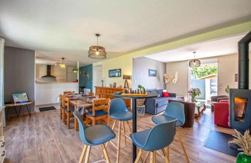 Lannilis House | Maison spacieuse avec spa , sauna au pays des Abers ,10 min des plages Bretagne