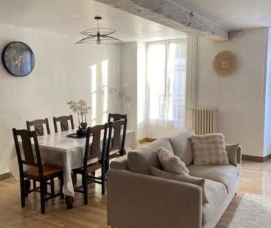 La Trimouille Apartment | Maison spacieuse et paisible à La Trimouille