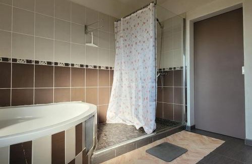 St-Andre-de-l'Eure House | Maison spacieuse