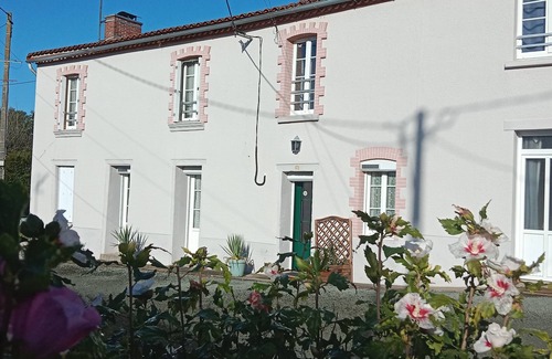 Saint-Michel-Mont-Mercure House | Maison Spacieuse Proche puy du fou