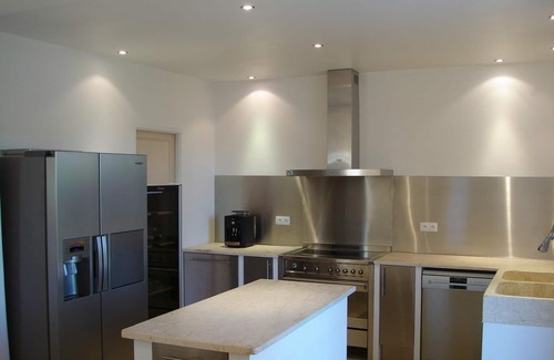 Cucuron House | Maison Spatieuse et Confortable en Provence Luberon au Milieu des Lavandes