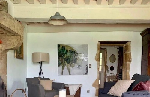 Saint-Julien-de-Civry House | Maison Stirling Bourgogne sleeps 8 pool