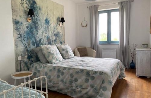 Courzieu House | Maison sur cour et véranda