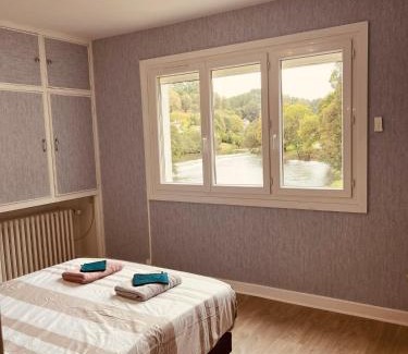 Laroquebrou Apartment | Maison sur les bords de Cere, Laroquebrou, balcon terrasse 3 chambres