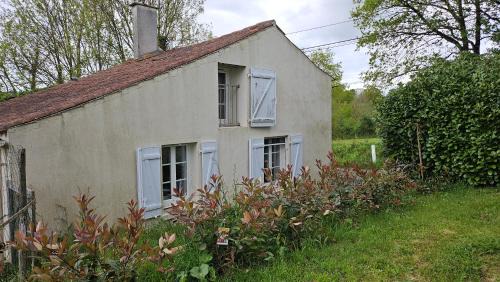 Mouilleron-Saint-Germain House | Maison T2 Meublé à la campagne