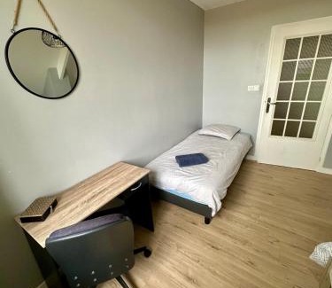 Laigne-en-Belin Apartment | Maison très proche des 24 Heures - 9 Personnes