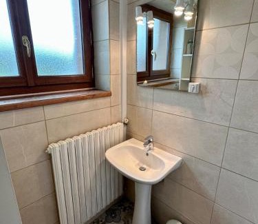 Laigne-en-Belin Apartment | Maison très proche des 24 Heures - 9 Personnes