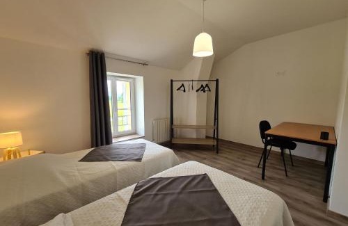 Montierchaume House | Maison tranquille avec jardin, proche Châteauroux, 4 ch., 3 sdb, terrasse, barbecue, parking - FR-1-591-358