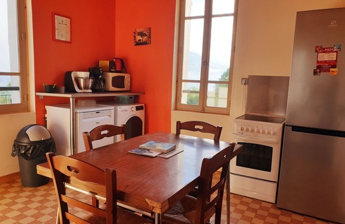 Savines-le-Lac House | Maison Typique 60's Vue lac