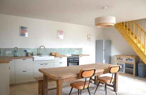 Plevenon House | Maison typique avec jardin, 5km de la plage
