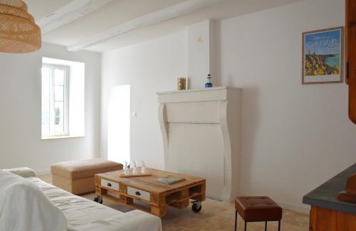 Plevenon House | Maison typique avec jardin, 5km de la plage