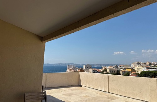 Endoume House | Maison Vue Mer Panoramique La Mascotte Malmousque Marseille