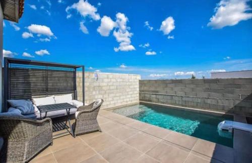 Rochefort-du-Gard Villa | Maison vue Ventoux, piscine