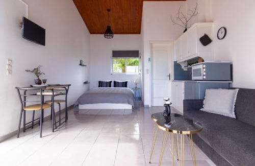 Agios Emilianos Apartment | Maison with apartments near to the beach