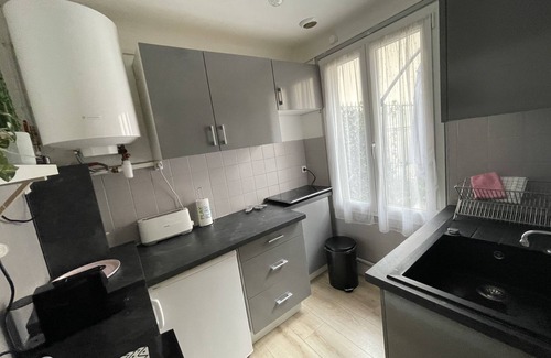 Le Suquet House | Maisonette bas Suquet with quiet terrace, 200m from the beaches, near the Palace