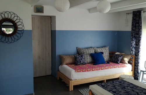 Groix House | Maisonette grooves on the edge of the moor