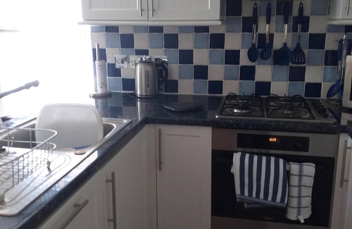 Saundersfoot Condo | Maisonette in Saundersfoot - just 100yds from Saundersfoot's Blue Flag Beach.