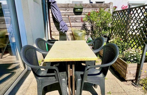 Luc-sur-Mer House | Maisonette with terrace 50m from the sea