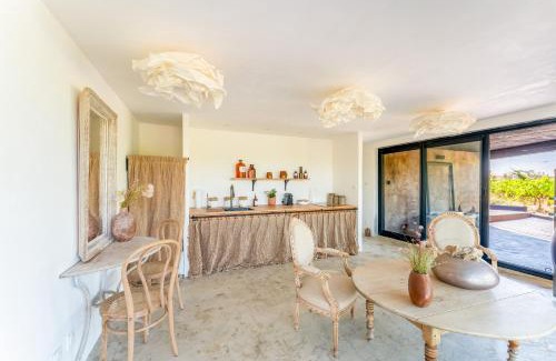 Villedieu Apartment | Maisonk Provence