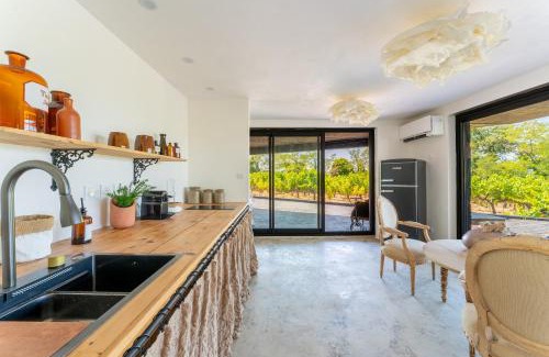 Villedieu Apartment | Maisonk Provence