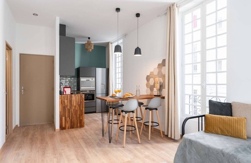 1st Arrondissement Apartment | MaisonMars Le Complexe Les Petits Pavillons