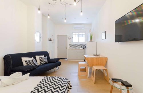 4th Arrondissement Apartment | Maisonmars Le Complexe Blancarde