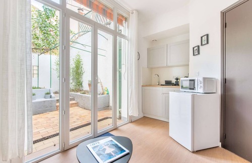 4th Arrondissement Apartment | Maisonmars Le Complexe Blancarde