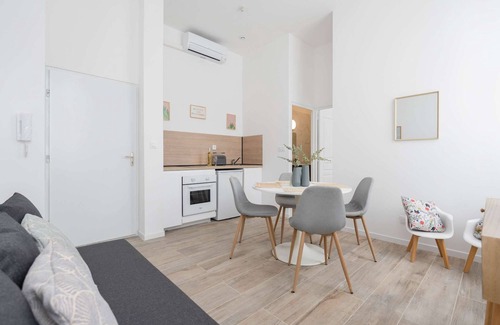 Mazargues Apartment | MaisonMars Le Concorde