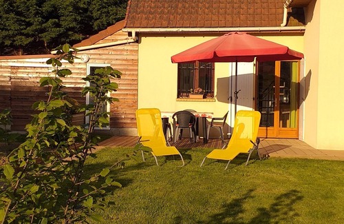 Bordeaux-Saint-Clair Condo | Maisonnette Chez L'habitant Calme et Verdoyant aux Portes D'etretat 2 à 4 Pers