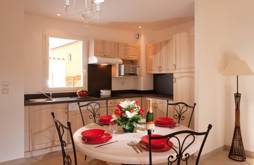 L'Isle-sur-la-Sorgue House | Maisonnette de style provencal |