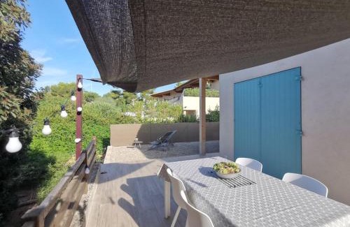 La Croix-Valmer Villa | Maisonnette avec 2 chambres climatisée en face de la plage de Gigaro