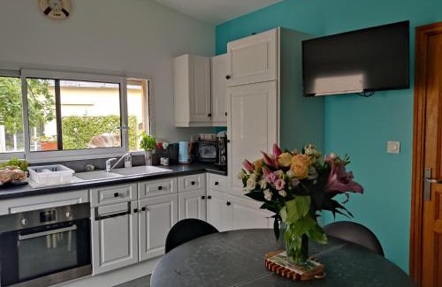 Dol-de-Bretagne Apartment | maisonnette cosy bien située