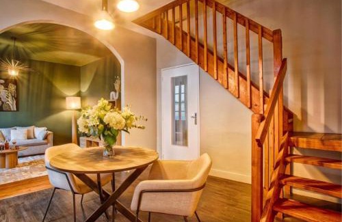 Le Marais House | Maisonnette relaxante, balnéo & confort, proche de la gare