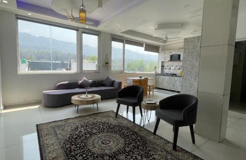 Rishikesh Apartment | Maitri Homestay