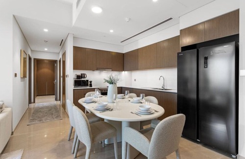Downtown Dubai Apartment | Majestic 2 BDR with Burj Khalifa and Fountain View