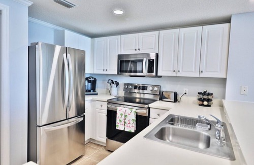 Long Beach Condo | Majestic 3BR 2BA Newly purchased Gulf front condo!