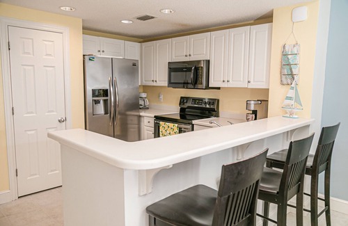 Long Beach Condo | Majestic Beach Towers 2-502 with RESERVED PARKING SPACE