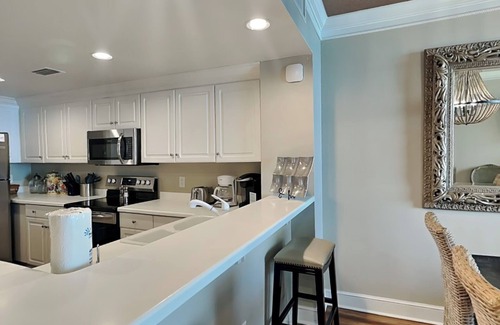 Long Beach Condo | Majestic Beach Towers II #1806 | Gulf Front + Amenities