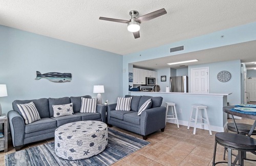 Long Beach Condo | Majestic Bluefish on the Beach with Reserved Parking Space